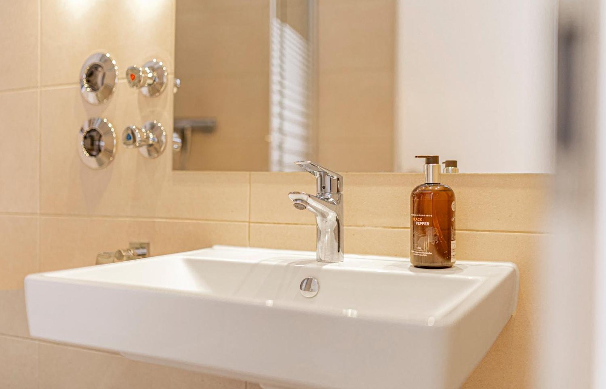 Suite-Regensburg Buitenkant foto